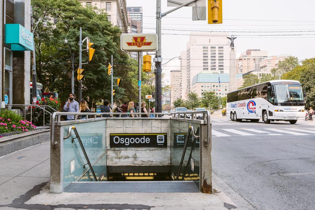 Breathtaking 3-Bedroom In The Heart Of Downtown Toronto Exterior photo