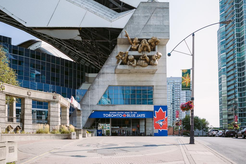 Breathtaking 3-Bedroom In The Heart Of Downtown Toronto Exterior photo