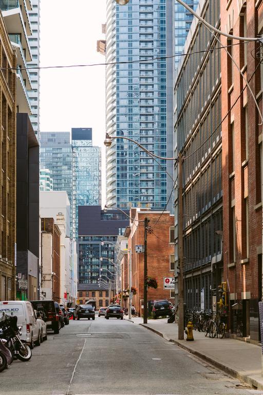 Breathtaking 3-Bedroom In The Heart Of Downtown Toronto Exterior photo