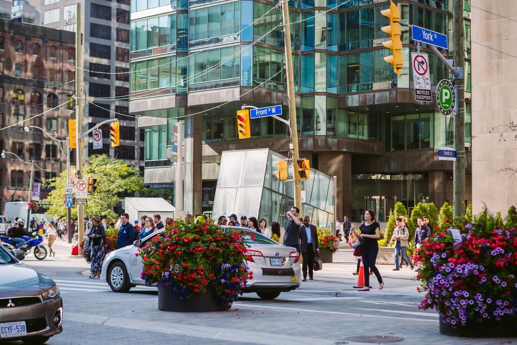 Breathtaking 3-Bedroom In The Heart Of Downtown Toronto Exterior photo